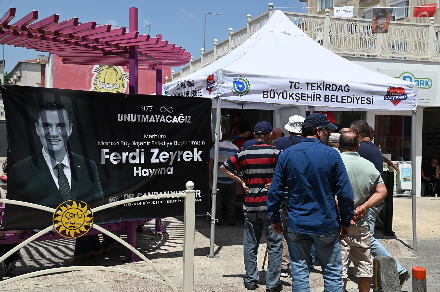 Kent lokantası açılışında Ferdi Zeyrek unutulmadı