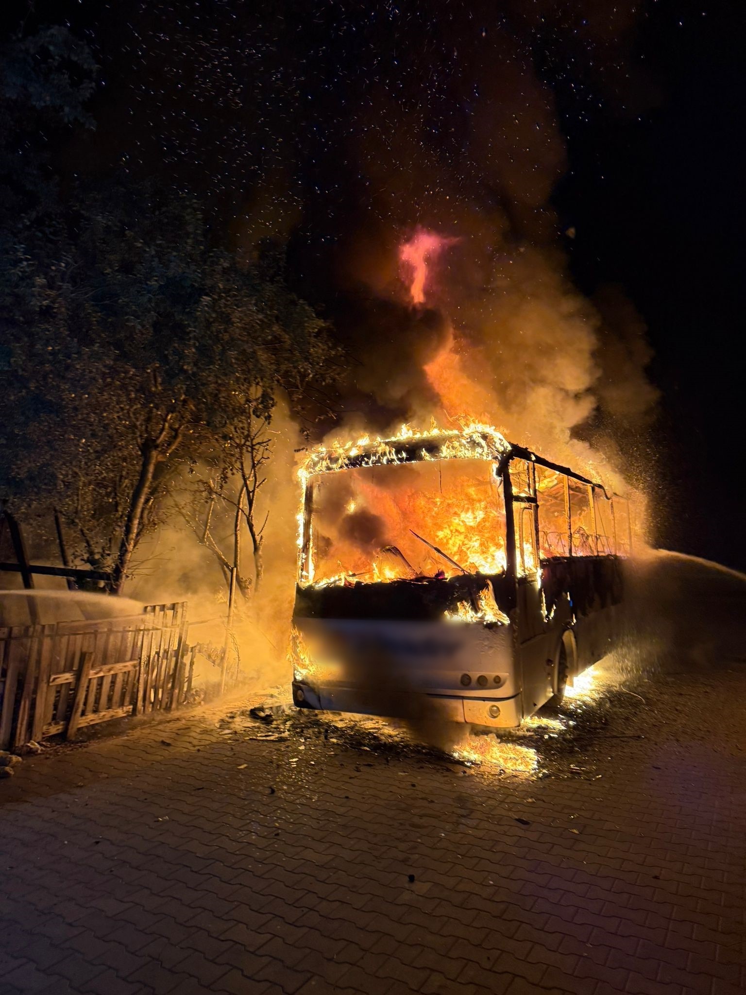 Ergene’de yanan otobüs korku yarattı