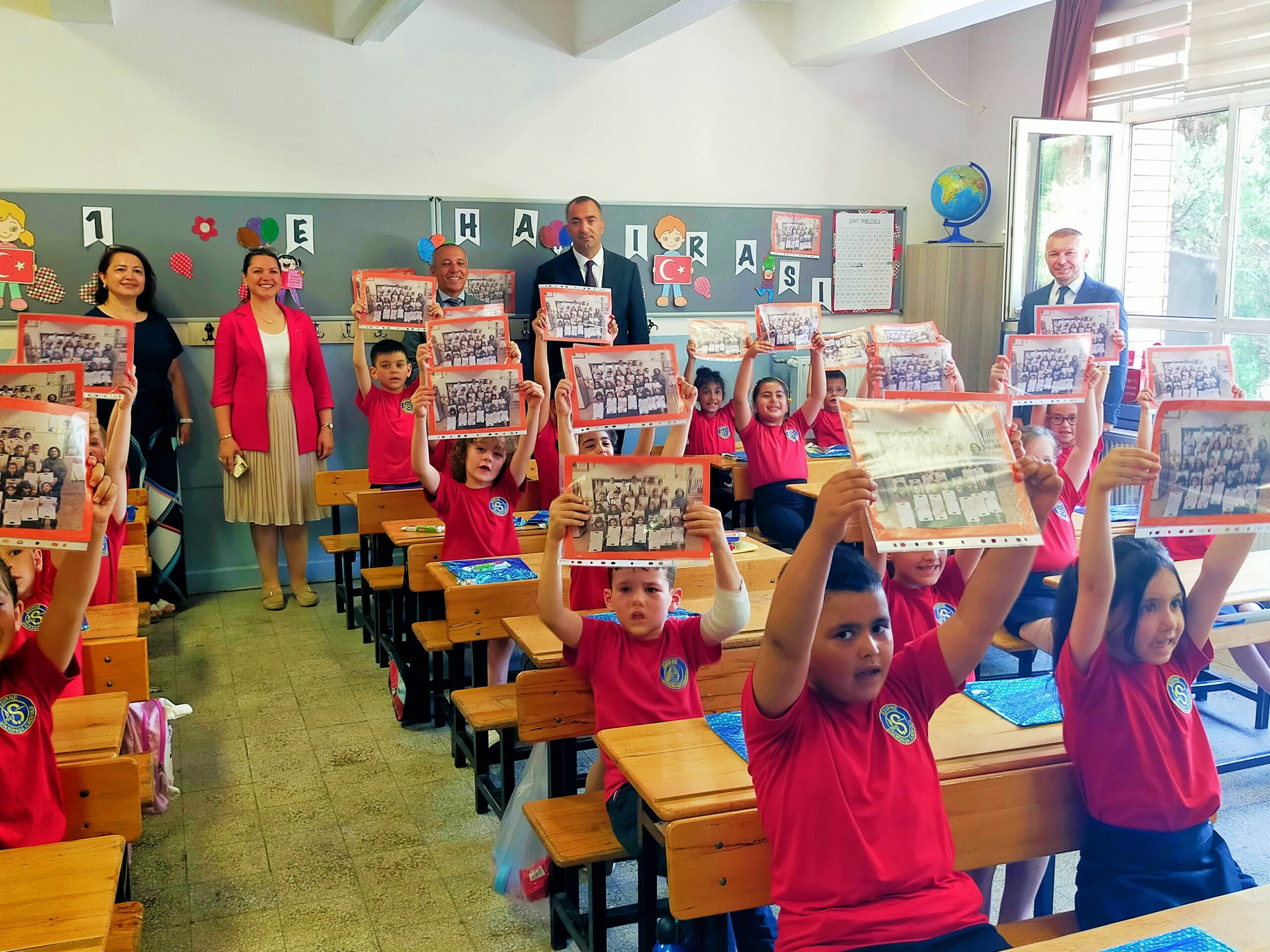 Karneler alındı, yaşasın tatil!