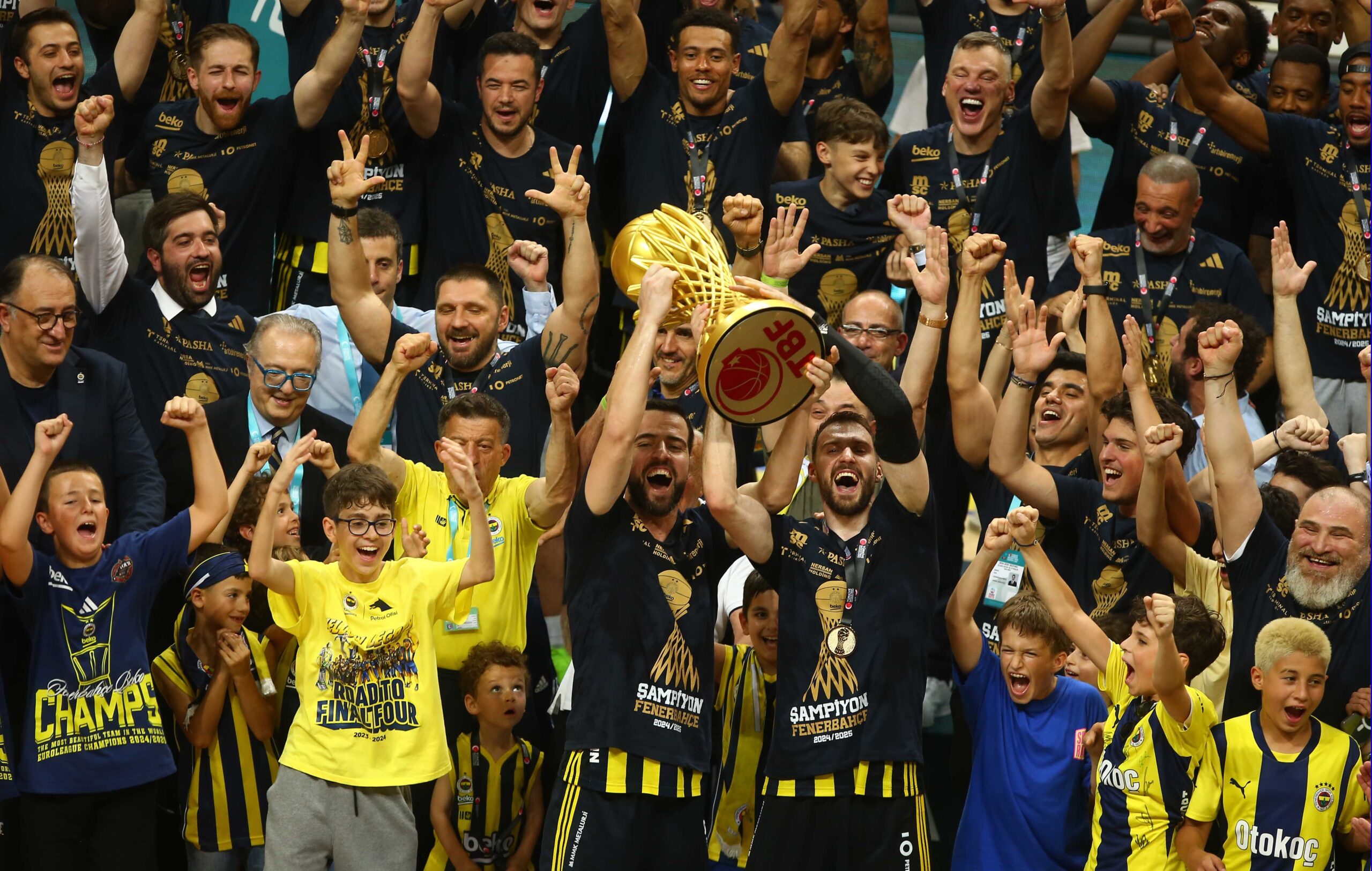 Melih Mahmutoğlu: Fenerbahçe her zaman ilkleri başarır