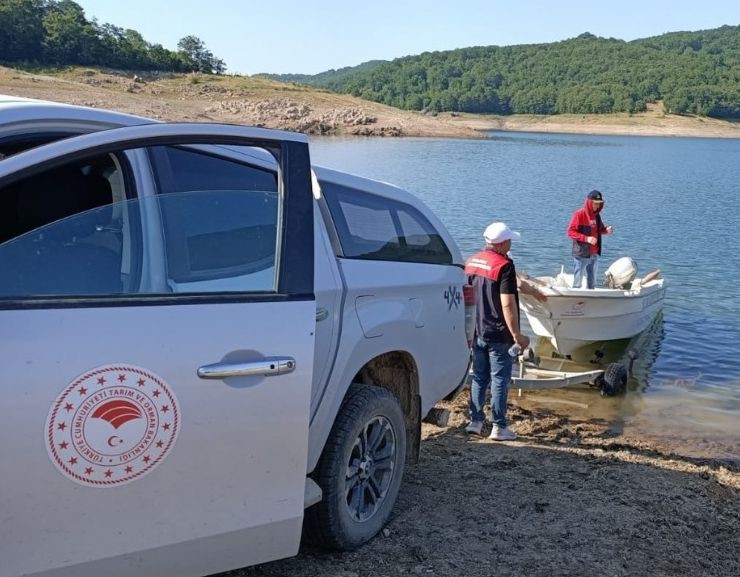 Kaçak avcılığa karşı barajlar denetleniyor