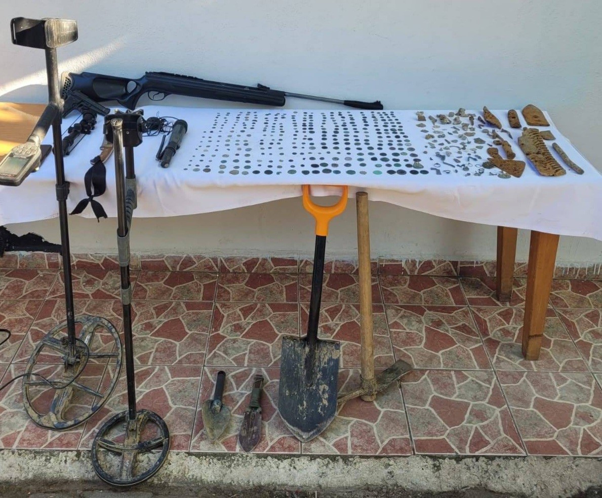 Tarihi eser ve uyuşturucu operasyonu