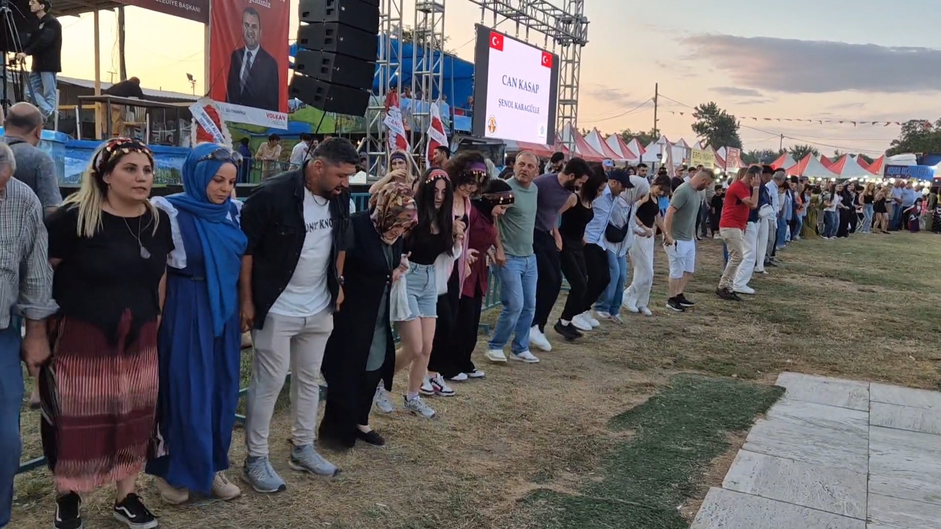 Horon kuyruğu 1 kilometreyi buldu