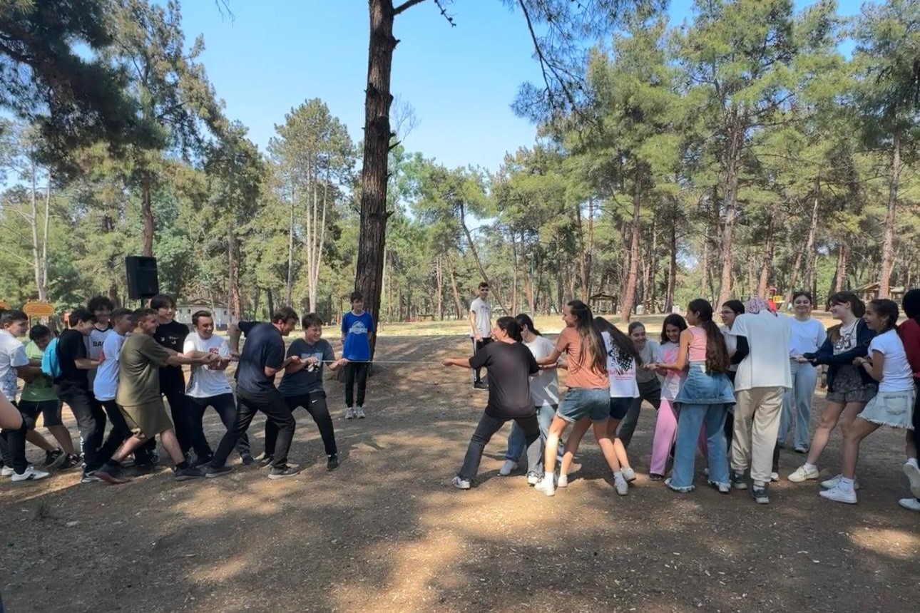 Bilgi Evi öğrencilerinden eğlenceli veda