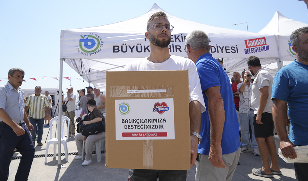 Balıkçılara belediye desteği