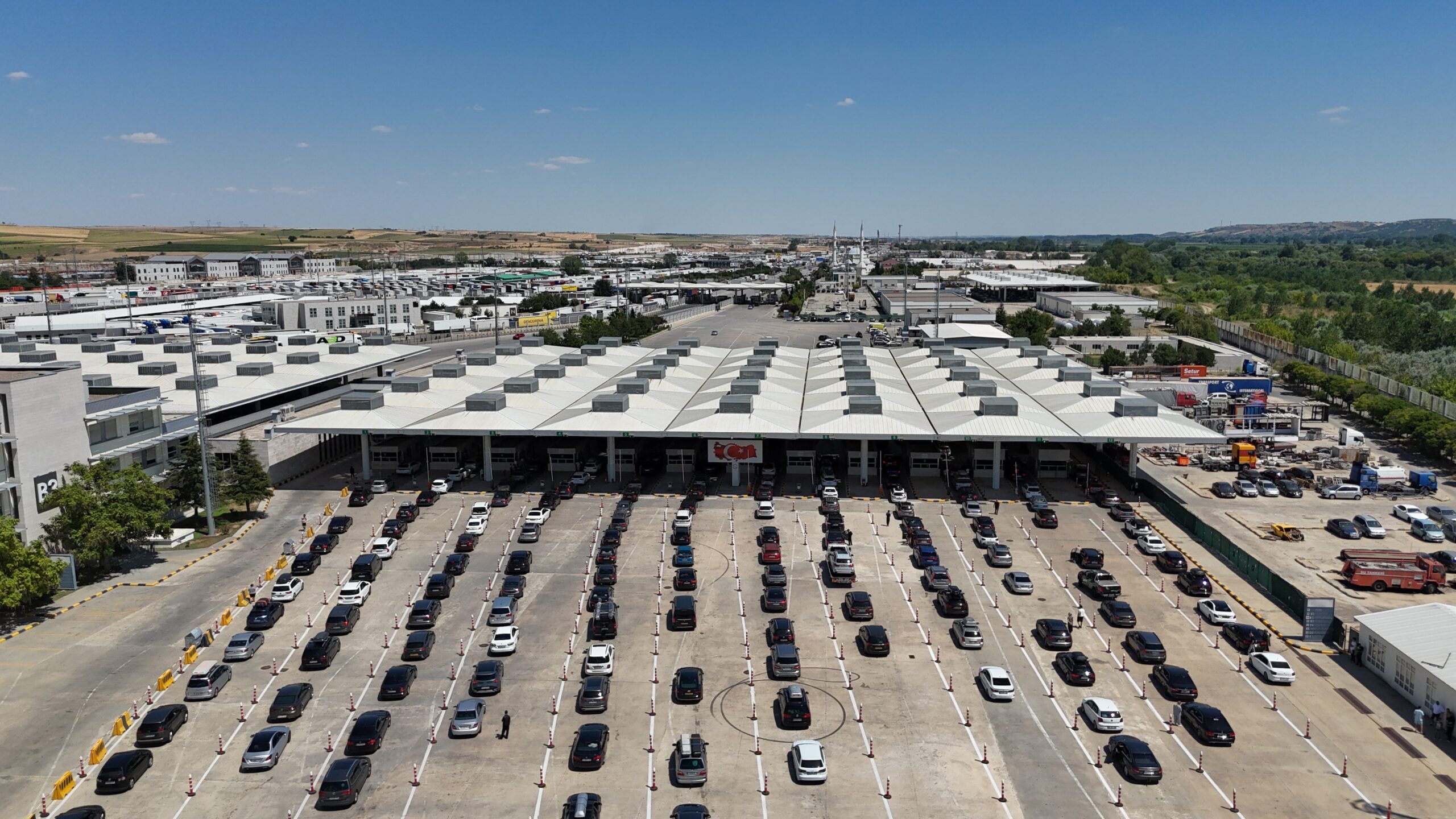 Kapıkule’de gurbetçi yoğunluğu