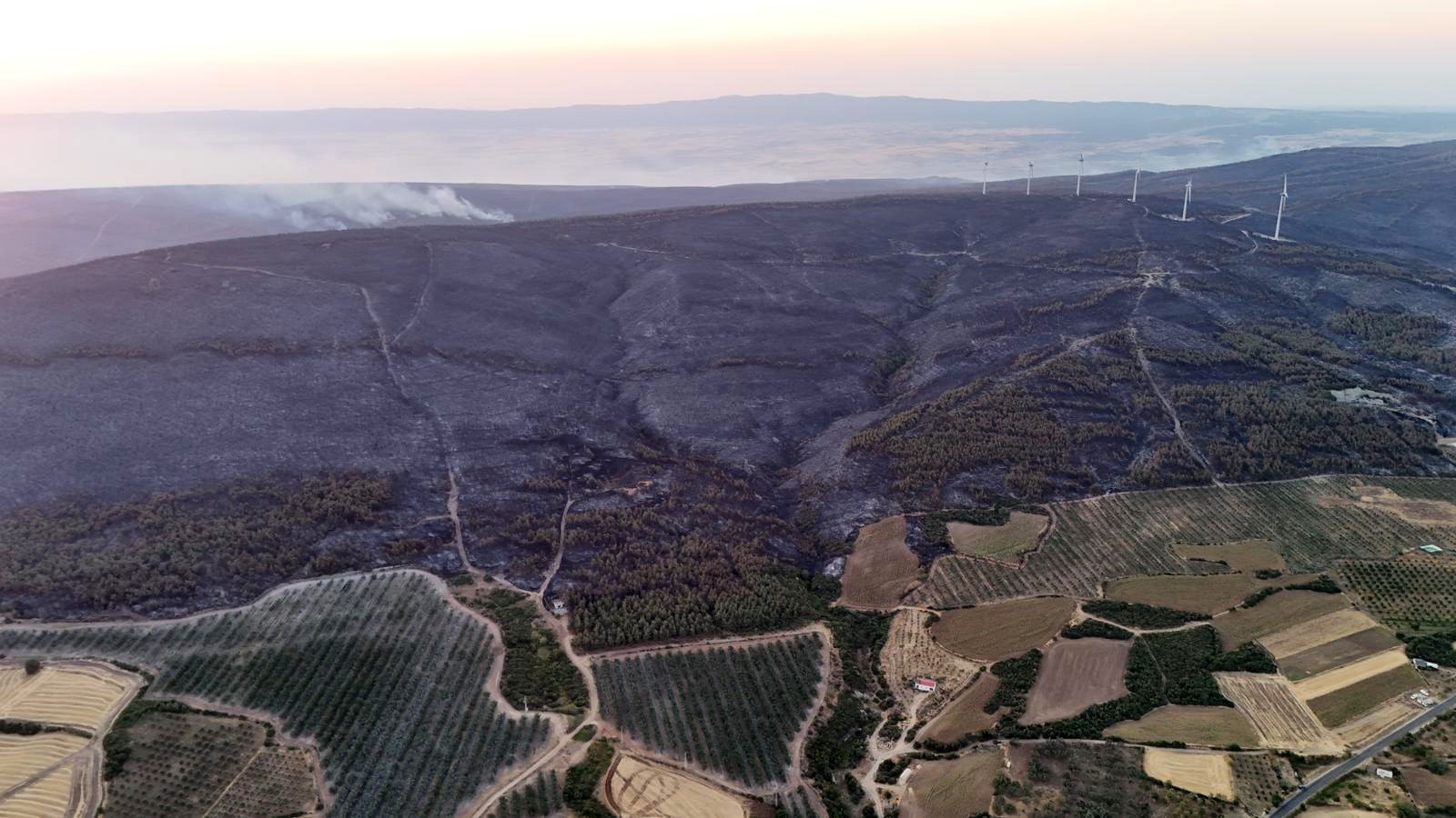 Yangın 42’nci saatte kısmen kontrol altında