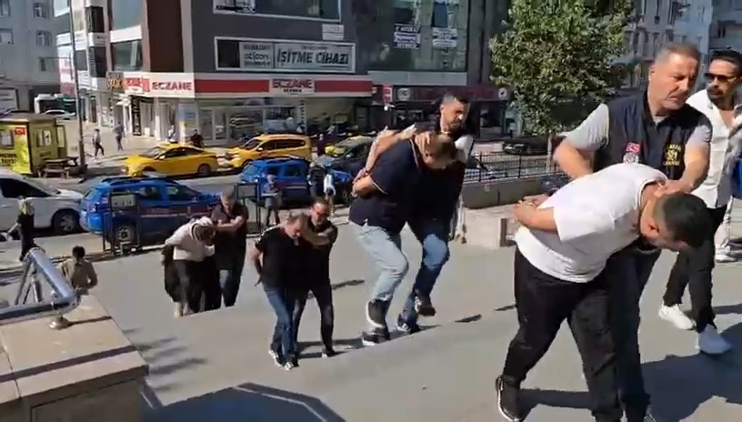 Bir müşteri, alkollü mekandaki dolandırıcılığı ortaya çıkardı: 4 tutuklama