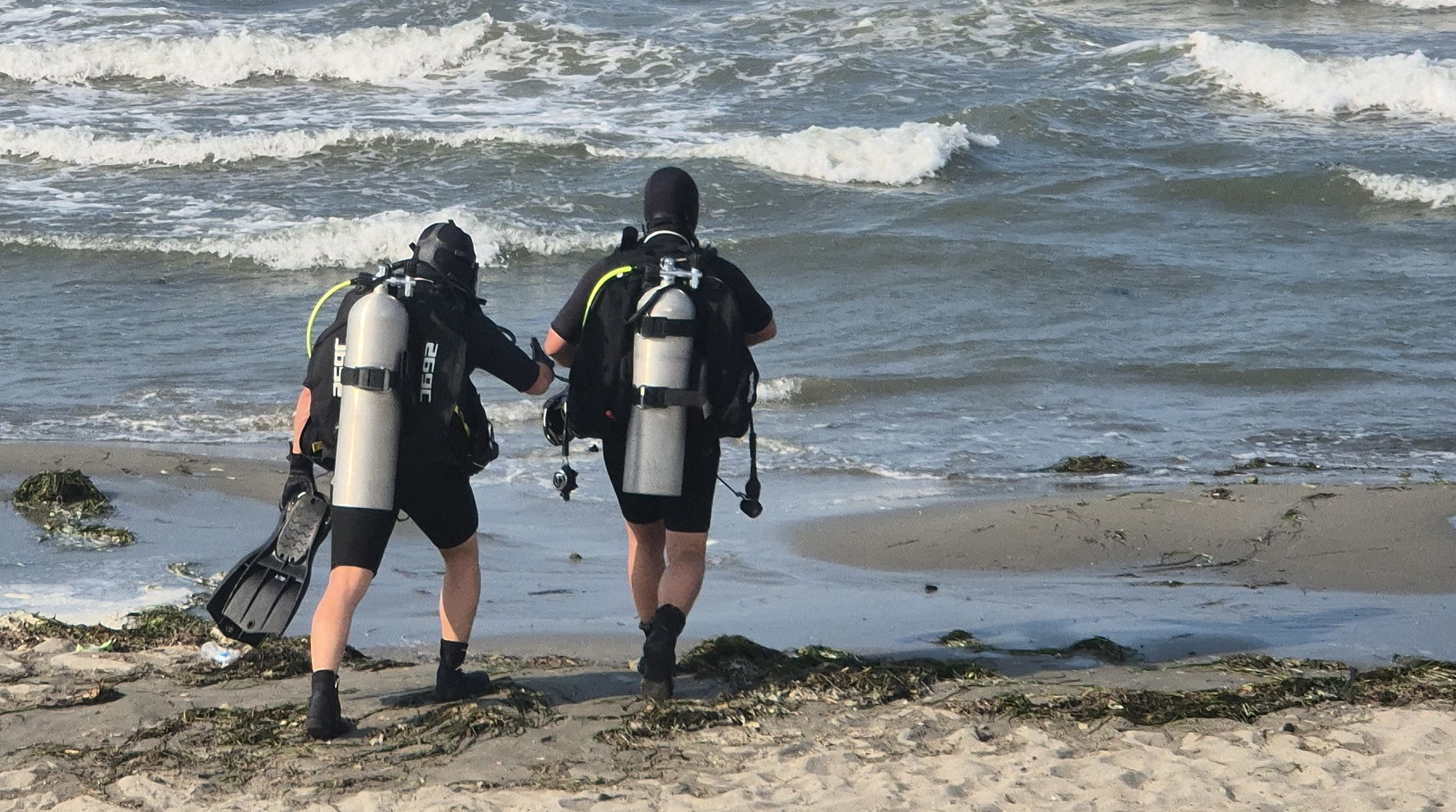 Denizde kaybolan çocuk için endişeli bekleyiş