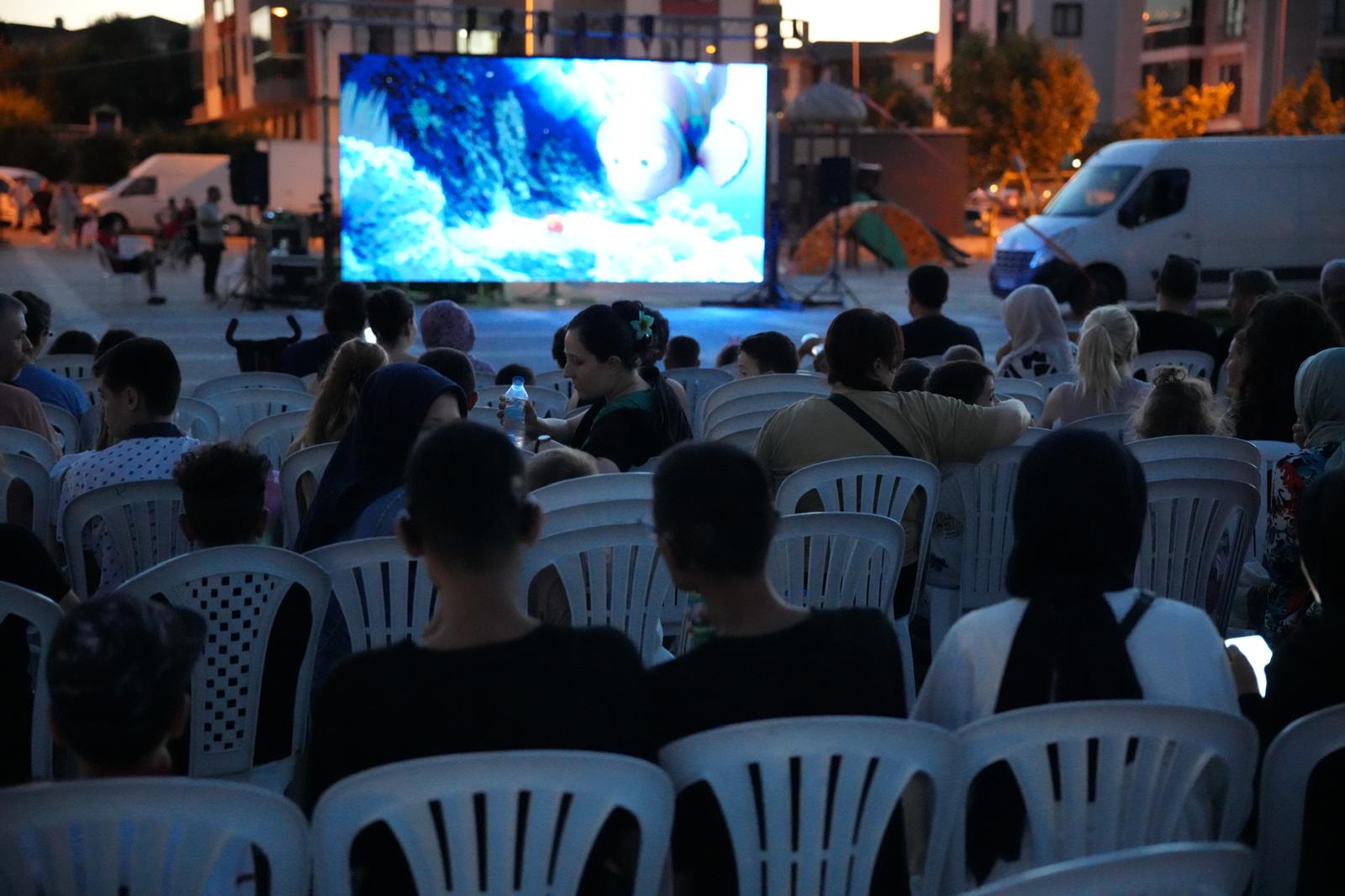 Çorlu’da açık hava sineması keyfi