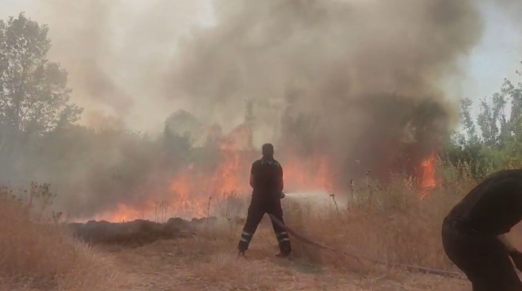 Trakya alev alev: 24 saatte en az 10 yangın çıktı
