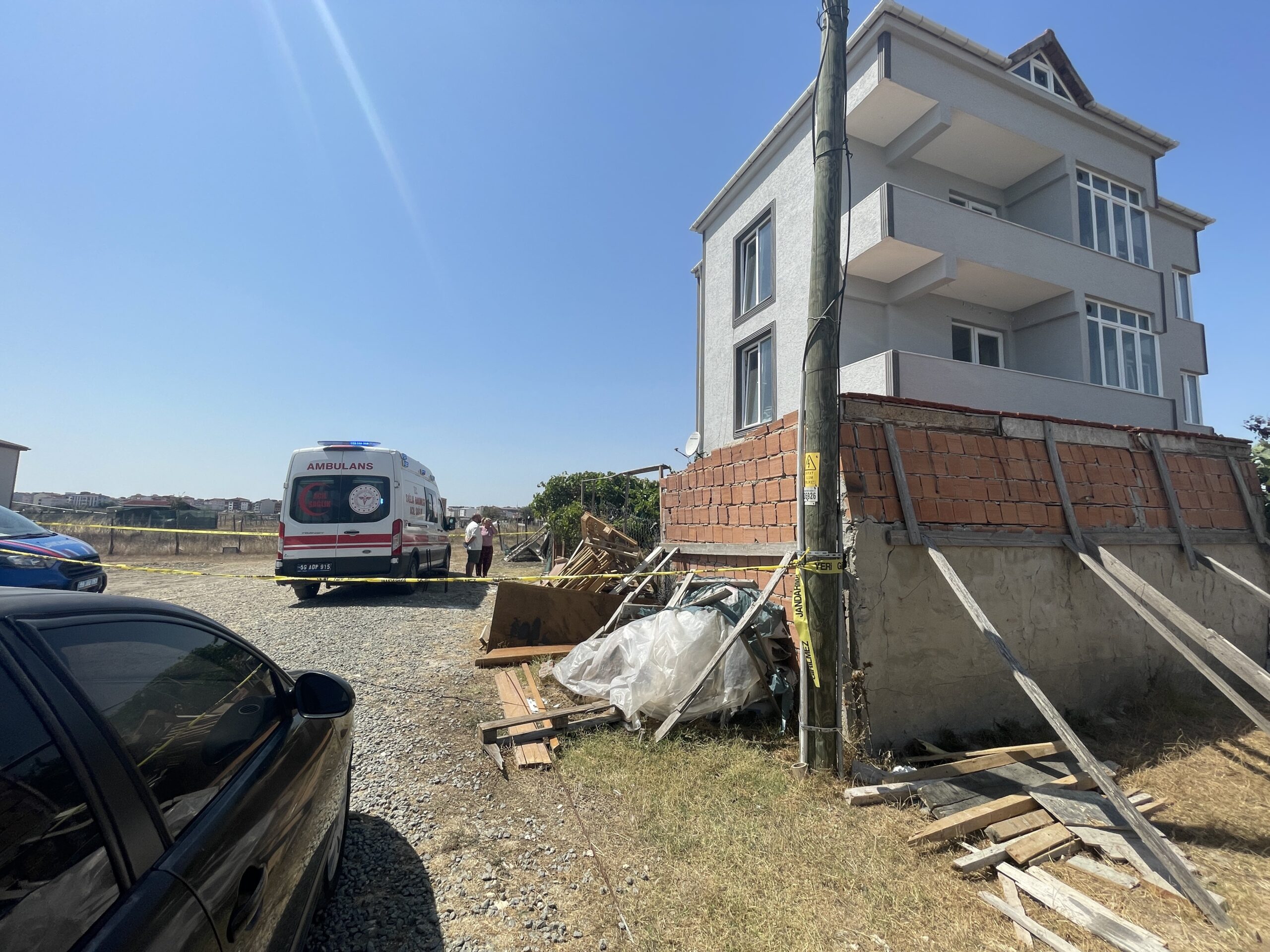 Yalnız yaşayan kadın evinde ölü bulundu