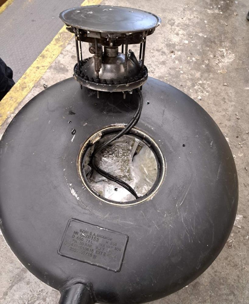 Tüp içinde esrar sokacaklardı