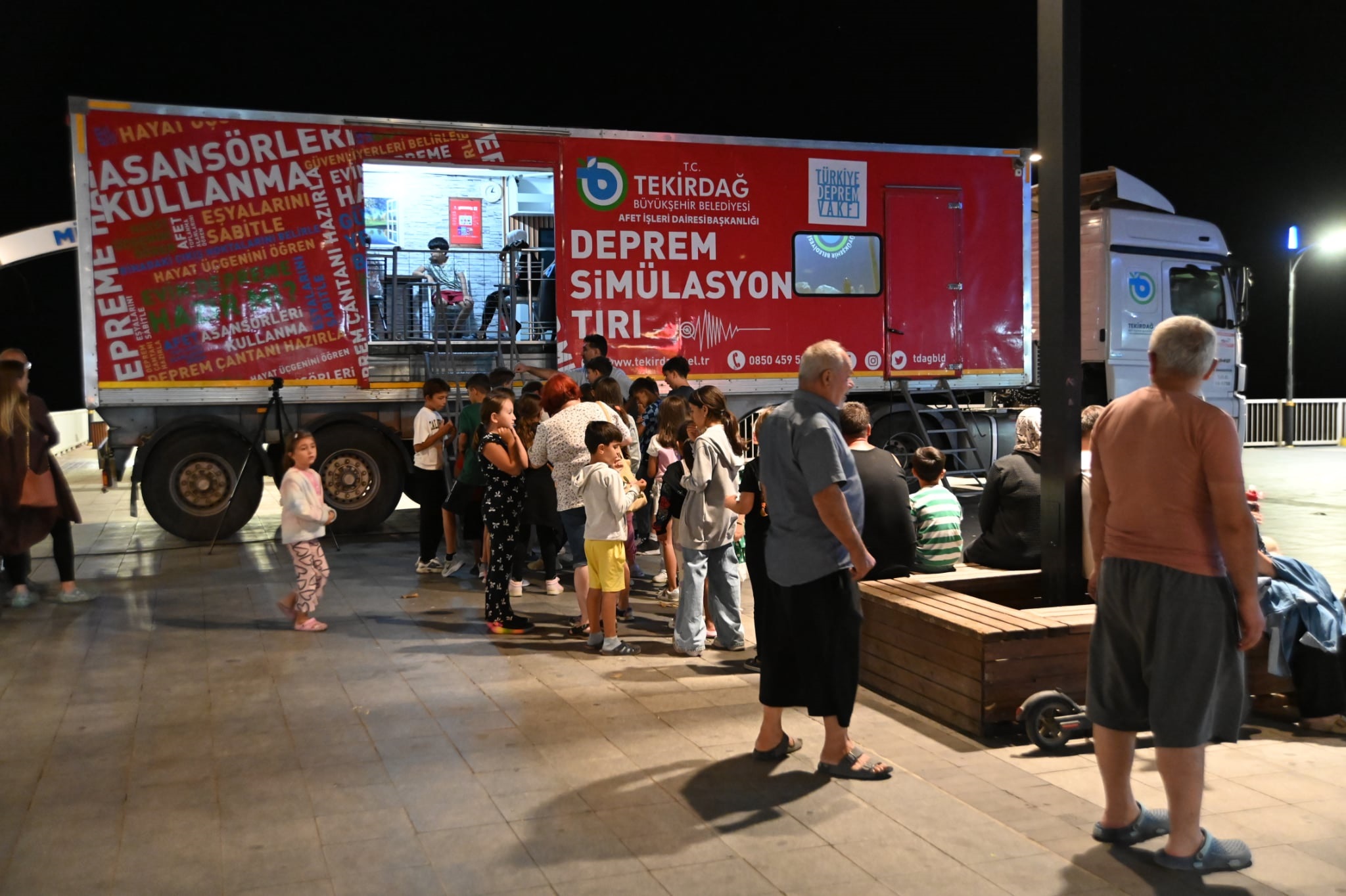 Bir tır ile eğitim seferberliği!