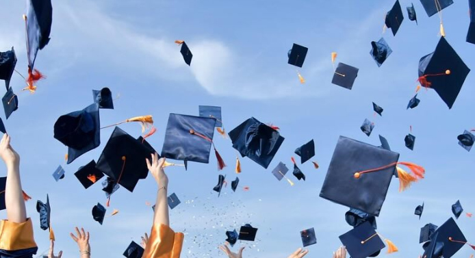 Diplomada kapalı zar!..