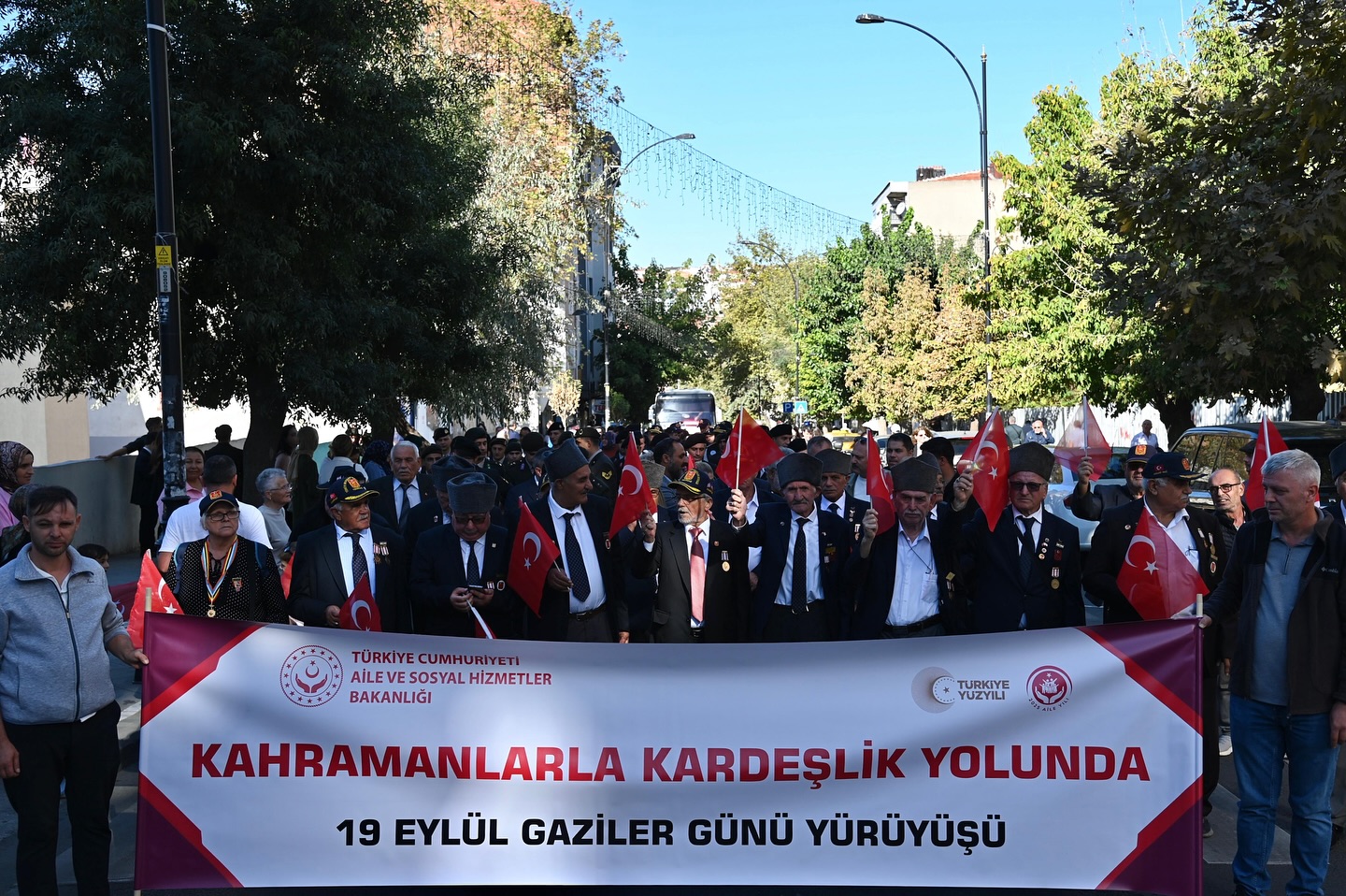 Gaziler Günü’nde gururla yürüdüler