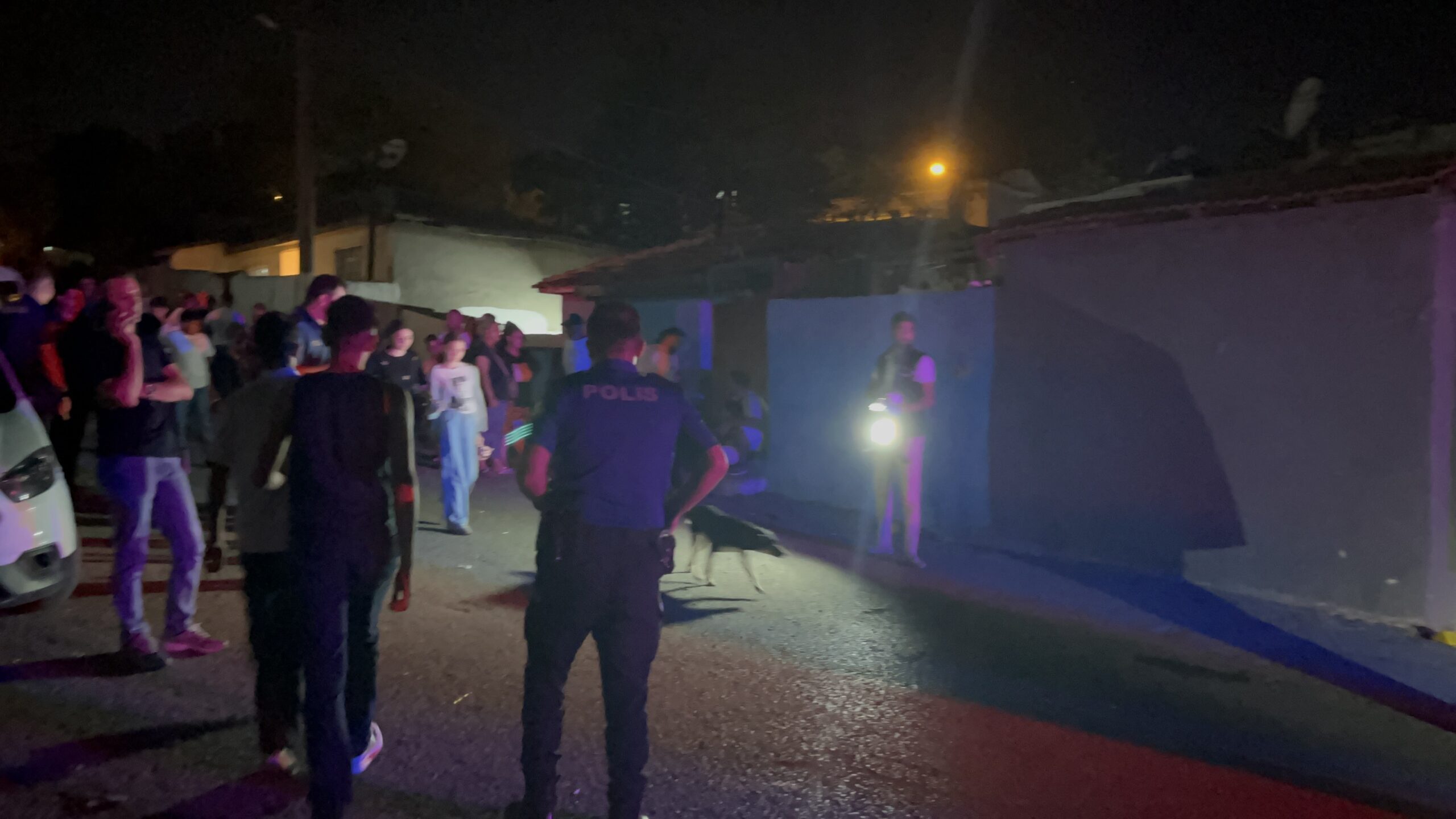Çorlu’da kanlı gece: Silahlı saldırılarda yaralılar var