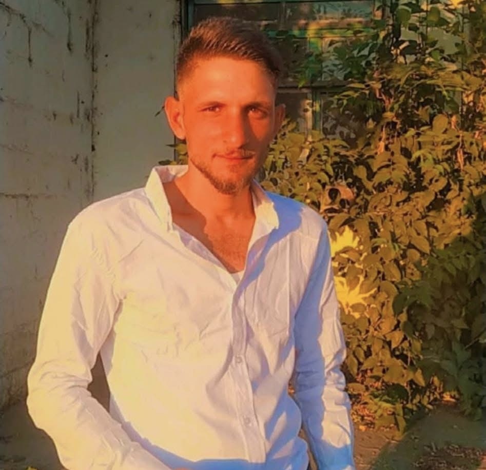 Kestiği ağacın altında kalıp hayatını kaybetti