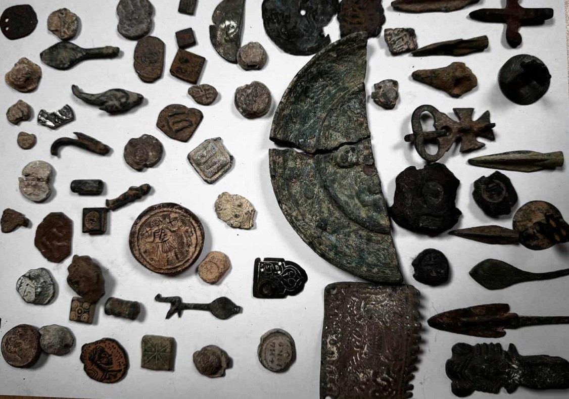 Çok miktarda tarihi eser Türkiye’den kaçırıldı