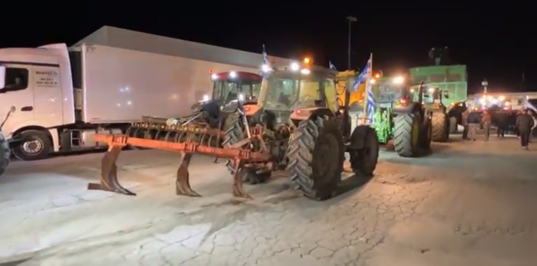 Çiftçi eylemi sınırı kilitledi