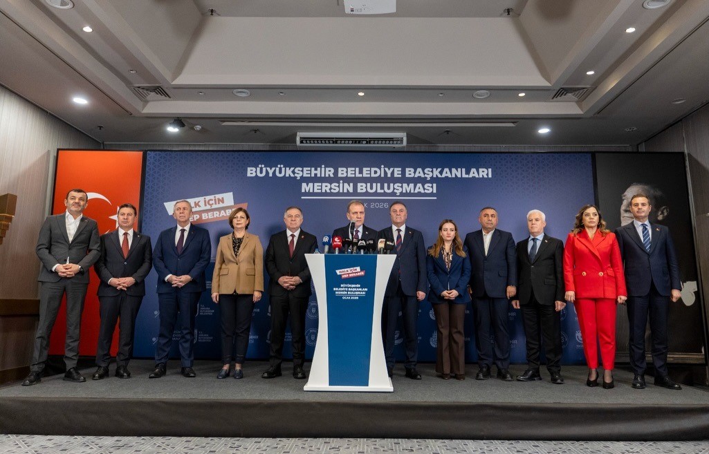 Yüceer, Büyükşehir Belediye Başkanları toplantısına katıldı