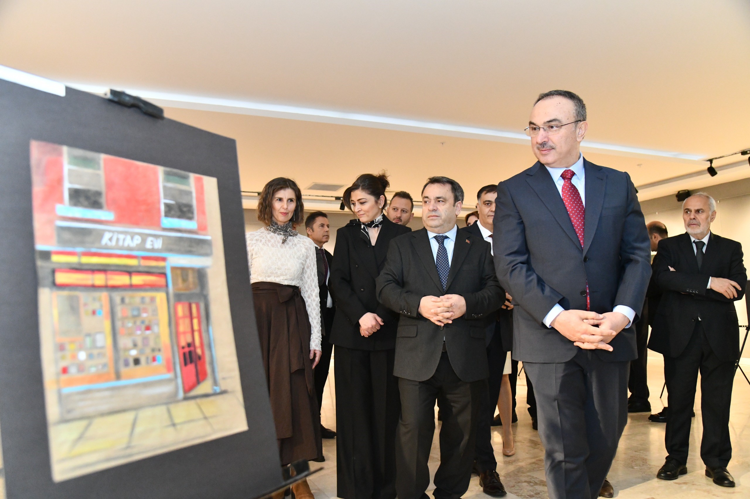 Mahkumların resimleri sergi oldu