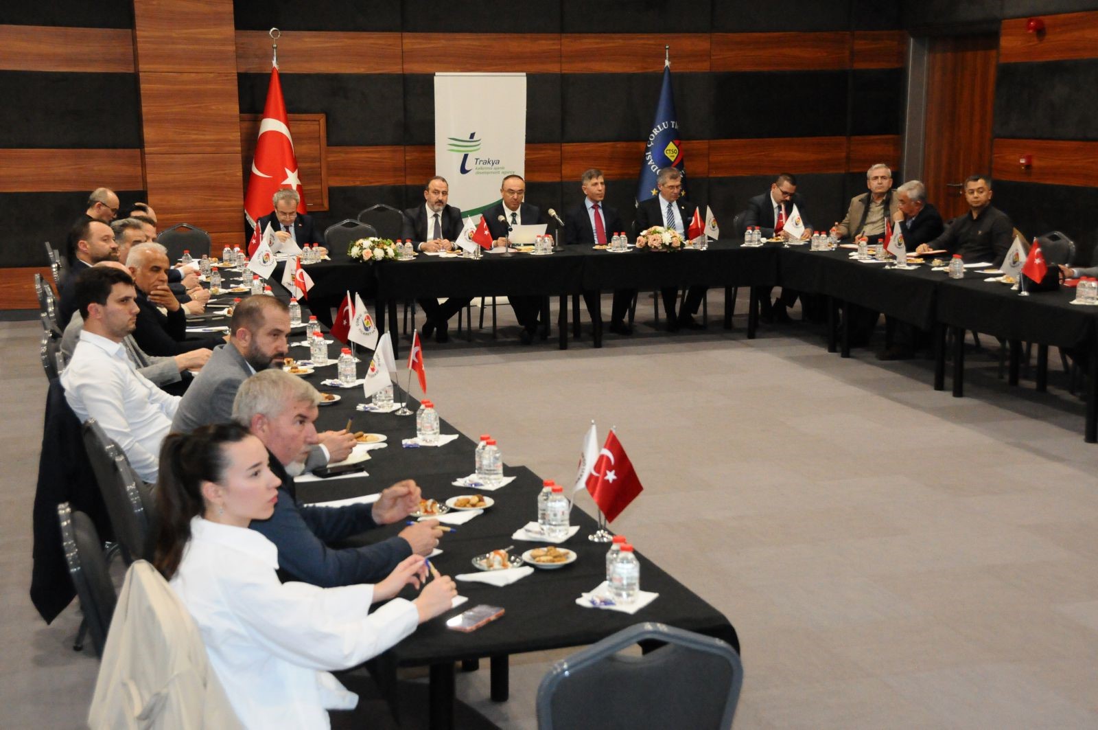 ‘Yerel Kalkınma Hamlesi’ bilgilendirme toplantısı yapıldı